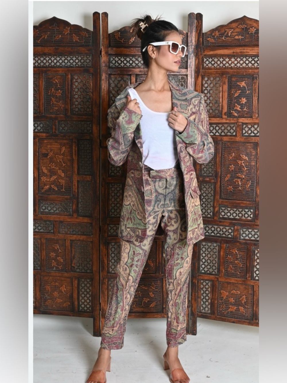 Iman size 1X two-piece suit top open front, pants pull on with stretch waistband